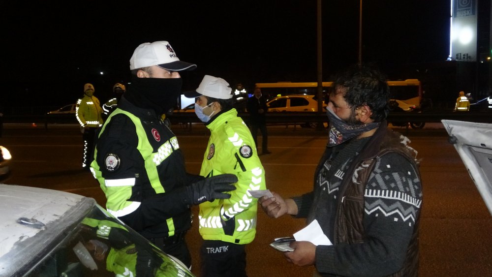 Çocuğuyla otomobilde yaşadığını ileri süren kişiye, ihlalden 6 bin TL ceza
