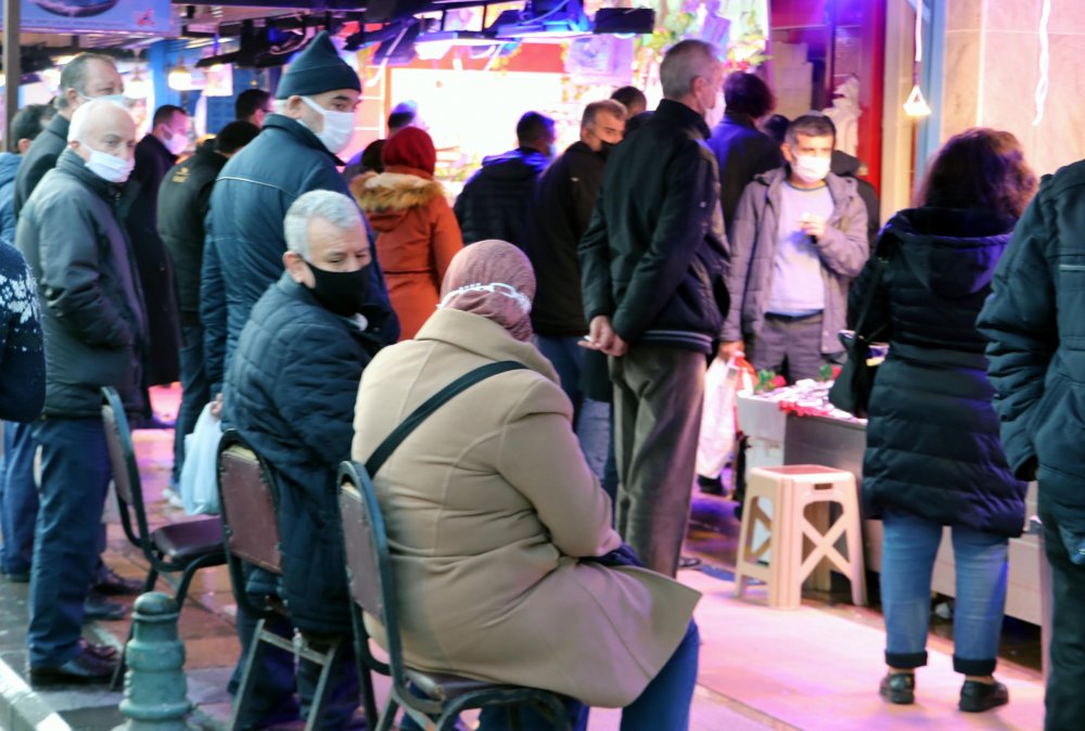 Eskişehir’de kısıtlama öncesi ‘alışveriş’ yoğunluğu