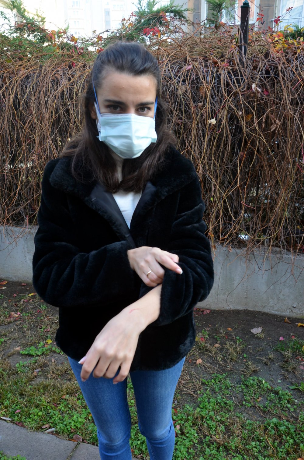 Aile sağlık merkezinde doktora hakaret edip saldıran kadın yakalandı 
