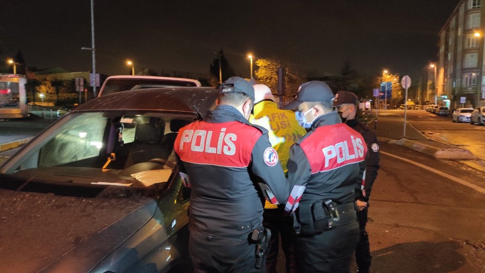 Avcılar'da sokağa çıkma kısıtlaması denetimi : Bir kişi gözaltına alındı 