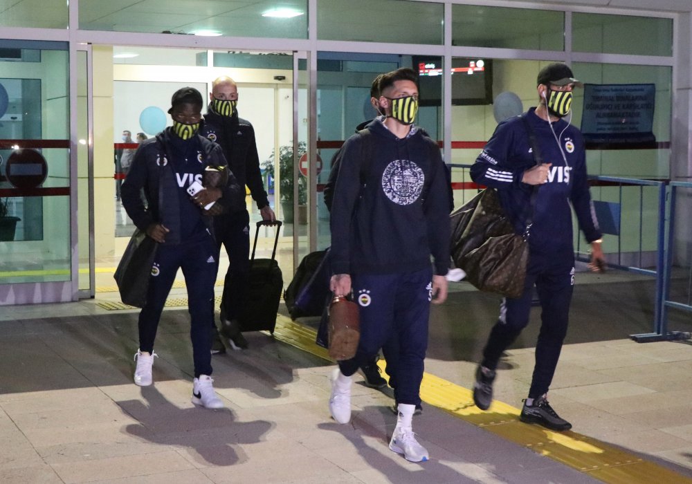 Fenerbahçe kafilesi Denizli'de