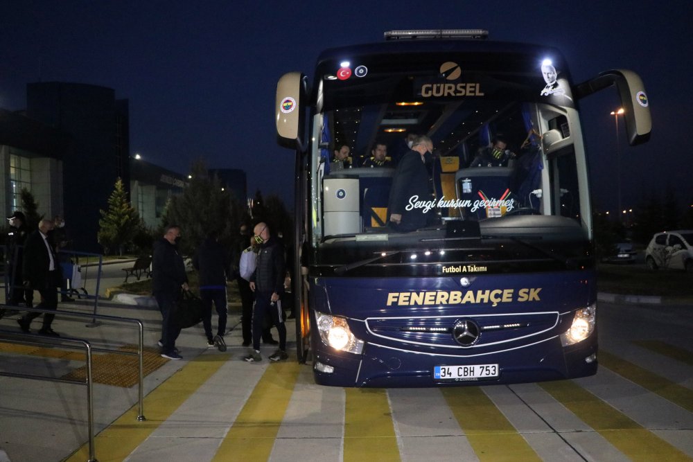 Fenerbahçe kafilesi Denizli'de
