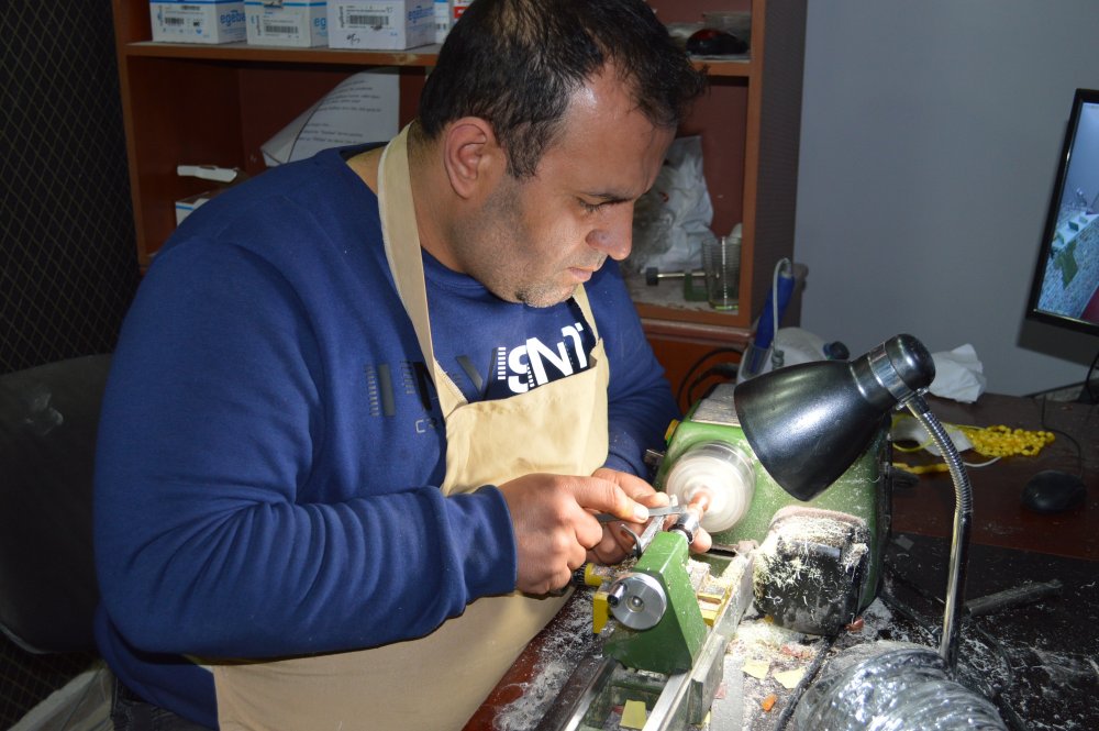 780 gram ağırlığındaki bakır tespih 2 bin dolara satıldı