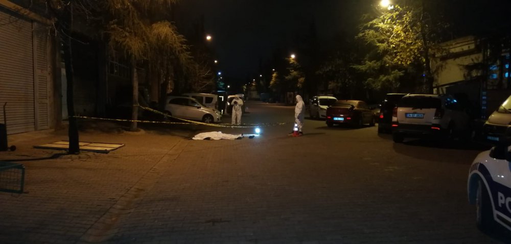 Başakşehir'deki sanayi sitesinde şüpheli ölüm