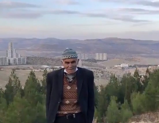 'Çöplük' alanı 10 bin fidanla orman yaptı, Bakan Pakdemirli 'Allah razı olsun' dedi