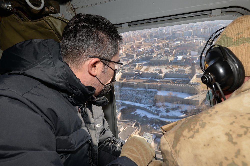 Erzurum Valisi'nden kısıtlamada 'helikopterli' denetim