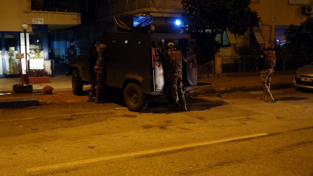 Eski eşi tabancayla kapıya dayandı, KADES'ten yaptığı ihbarla kurtarıldı