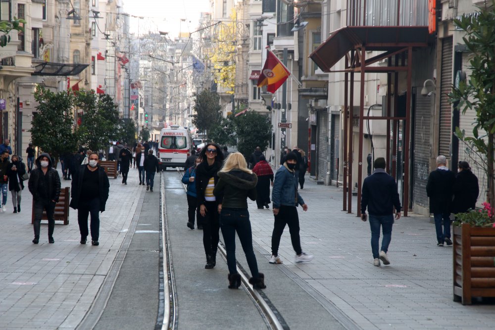 İstiklal Caddesi turistlere kaldı