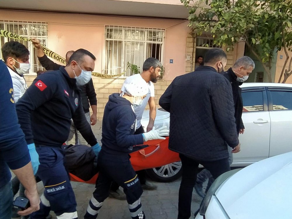 Kısıtlamada 2 grup arasında silahlı kavga: 4 yaralı