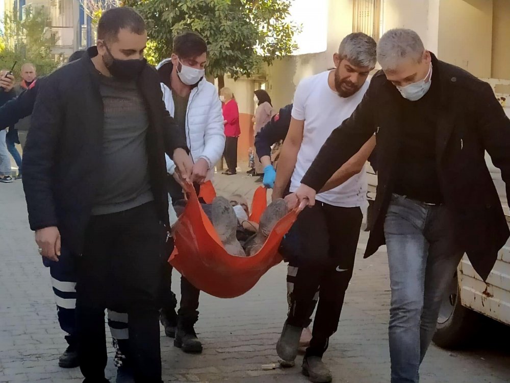 Kısıtlamada 2 grup arasında silahlı kavga: 4 yaralı
