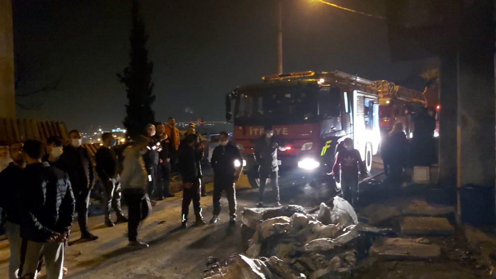 Kısıtlamaya rağmen yangını izlediler, sosyal mesafeye uymadılar