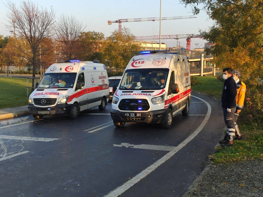 Küçükçekmece D-100'de TOMA devrildi-1