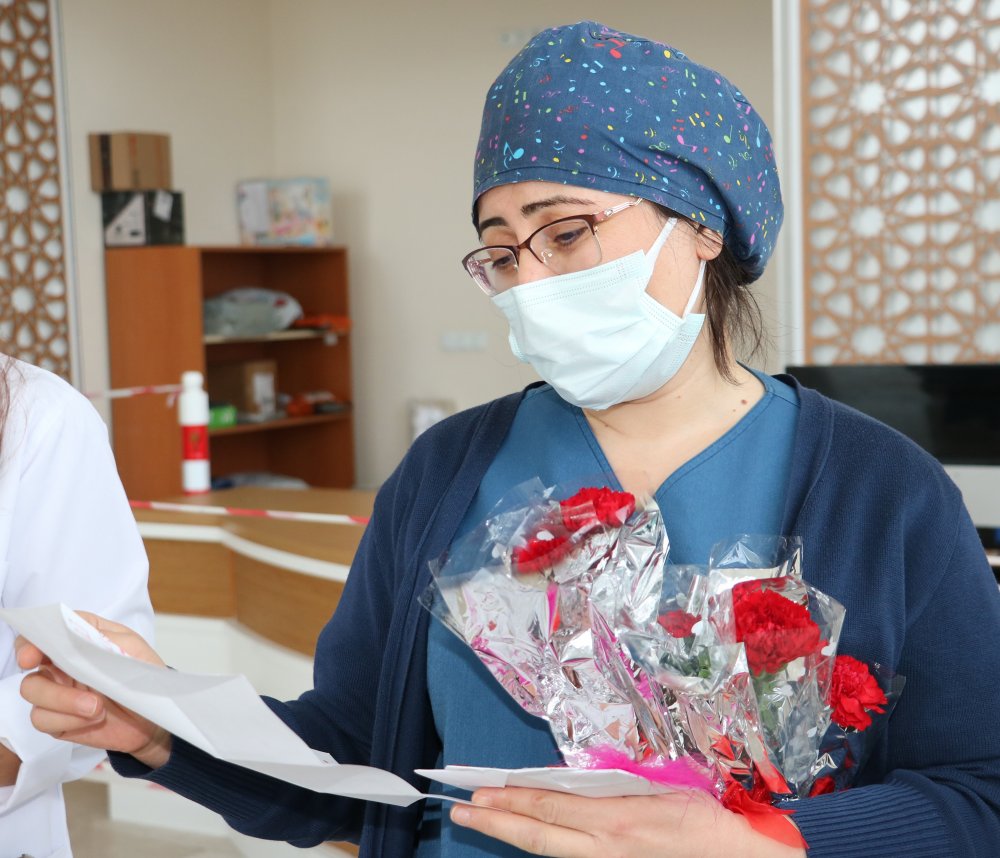 Öğrencilerden, sağlık çalışanlarına anlamlı mektup