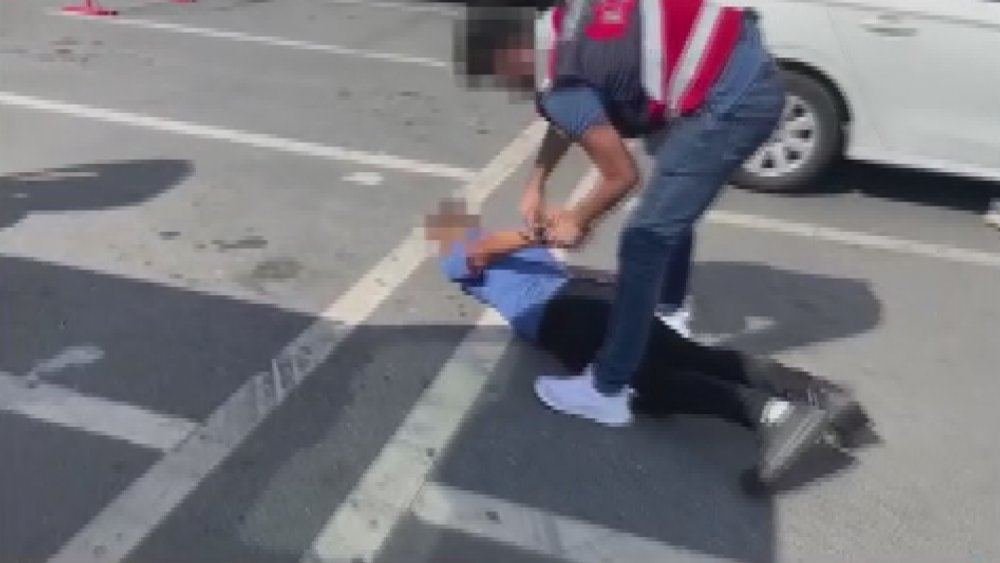 Silah ticareti yapan şüphelilere nefes kesen operasyon