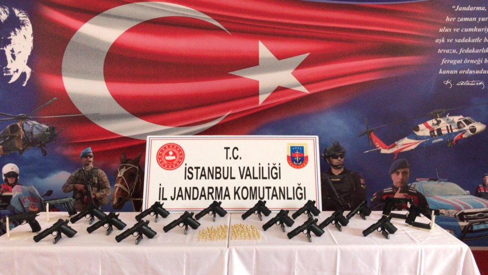 Silah ticareti yapan şüphelilere nefes kesen operasyon