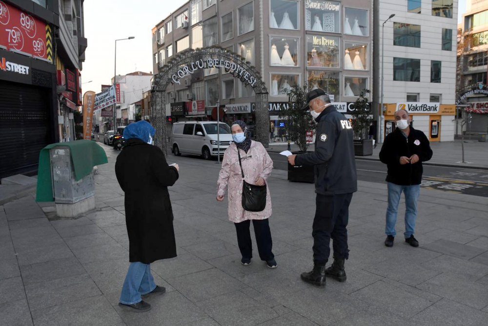 Sokağa çıkma kısıtlaması ve koronavirüs korkusu, kan vermelerine engel olamadı