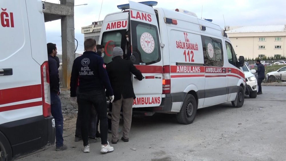 Arnavutköy'de asansör boşluğuna düşen inşaat işçisi hayatını kaybetti
