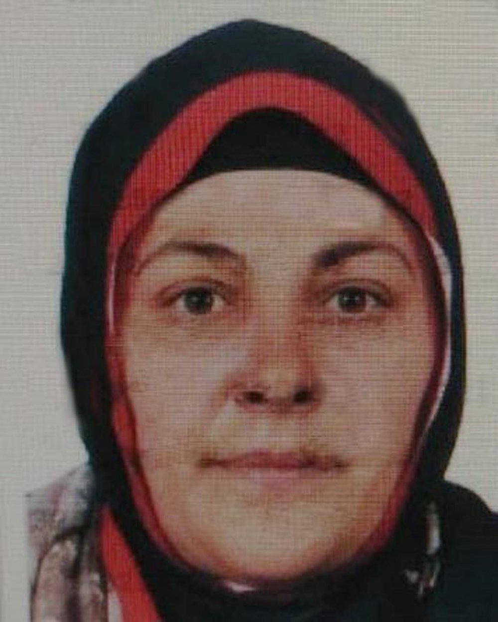 Eski eşinin öldürdüğü kadın ve 2 kızının cenazeleri yakınlarına teslim edildi