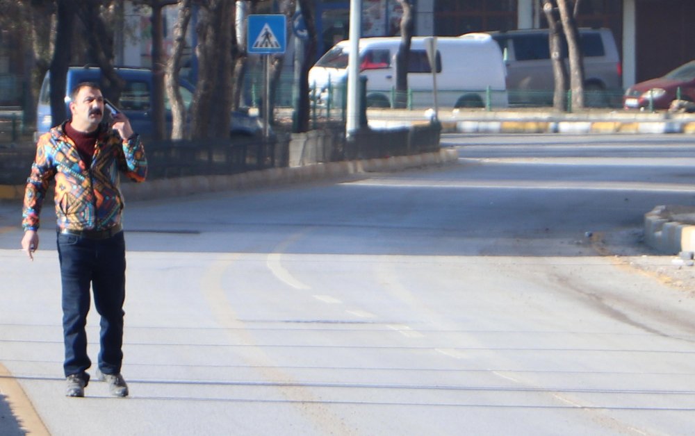 Eski eşinin öldürdüğü kadın ve 2 kızının cenazeleri yakınlarına teslim edildi