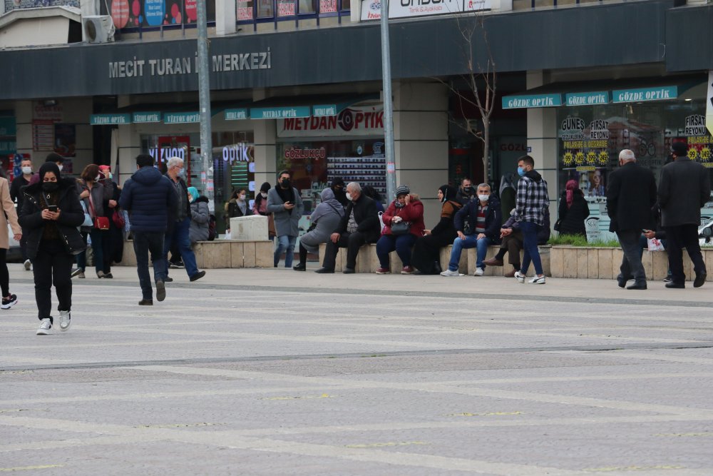 Koronavirüs vakaları artan Samsun’da risk haritası kırmızıyla kaplandı