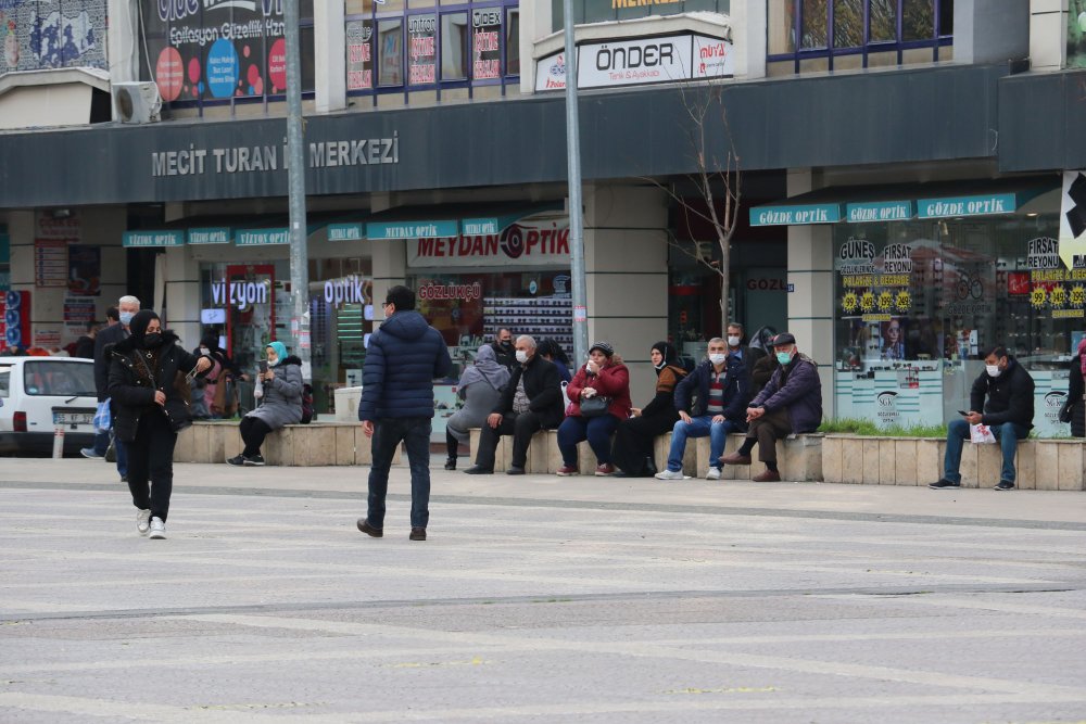 Koronavirüs vakaları artan Samsun’da risk haritası kırmızıyla kaplandı