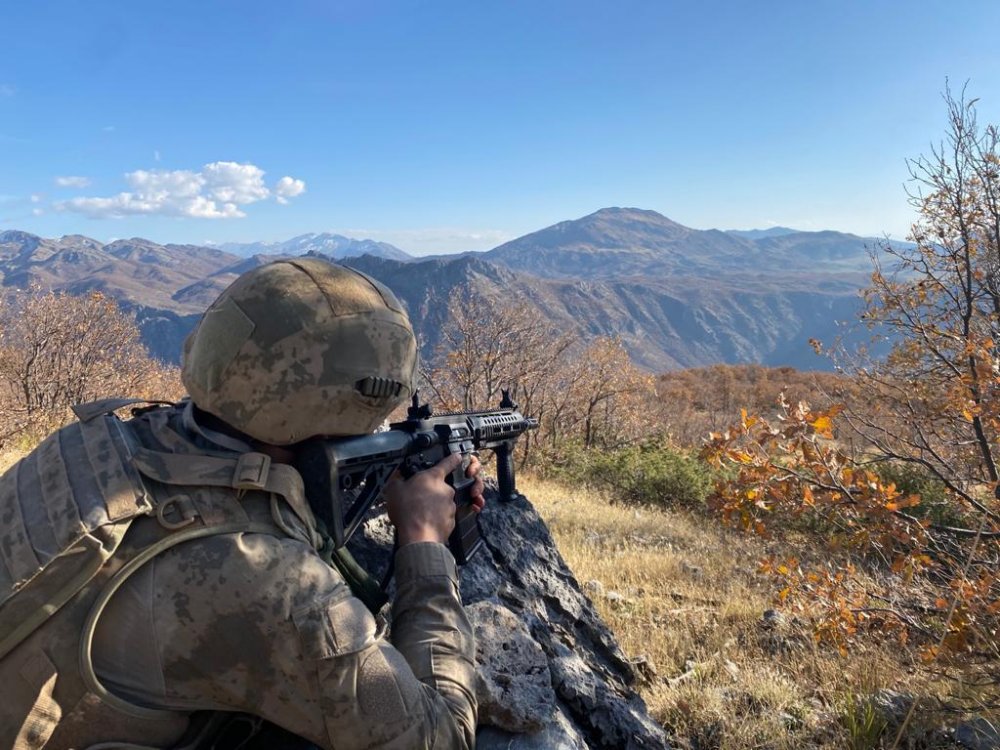 Yıldırım-16 Sehi Ormanları Operasyonu'nda çok sayıda silah, mühimmat ve yaşam malzemesi ele geçirildi