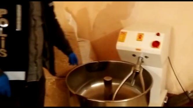 Kocaeli'de 1 ton 70 kilo kaçak nargile tütünü ele geçirildi
