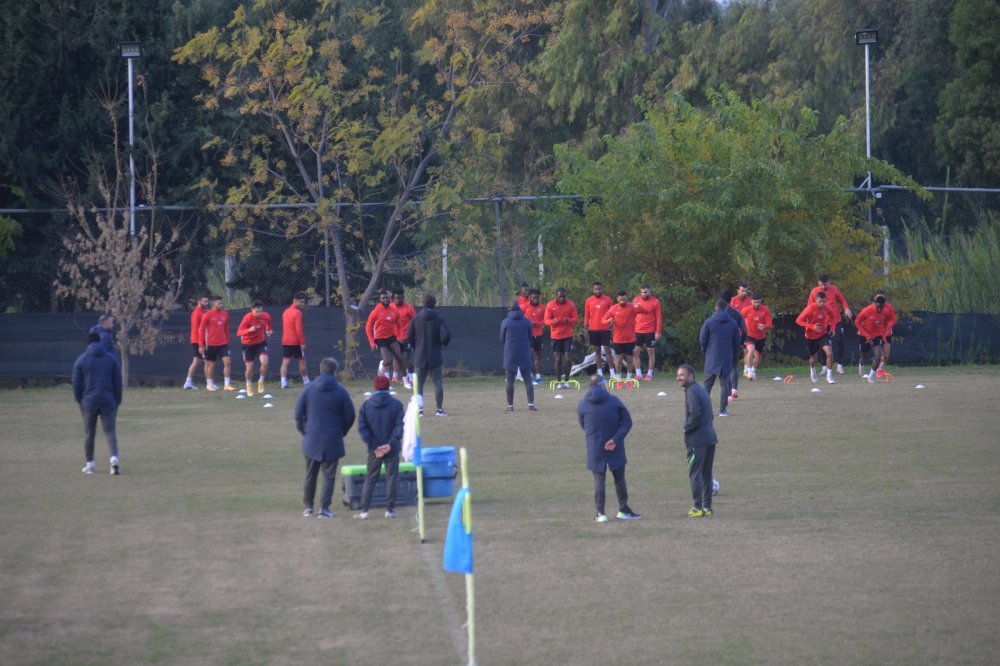 Ömer Erdoğan: Erzurumspor maçını kazanarak seri yakalamak istiyoruz