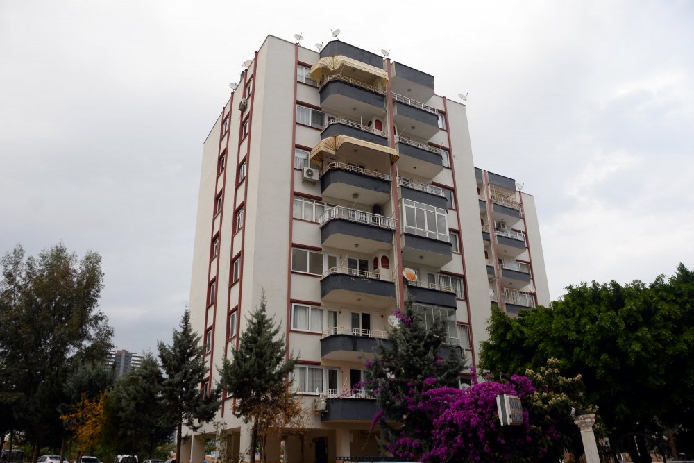 Tüba'yı öldürüp, 2 gün başında beklemiş