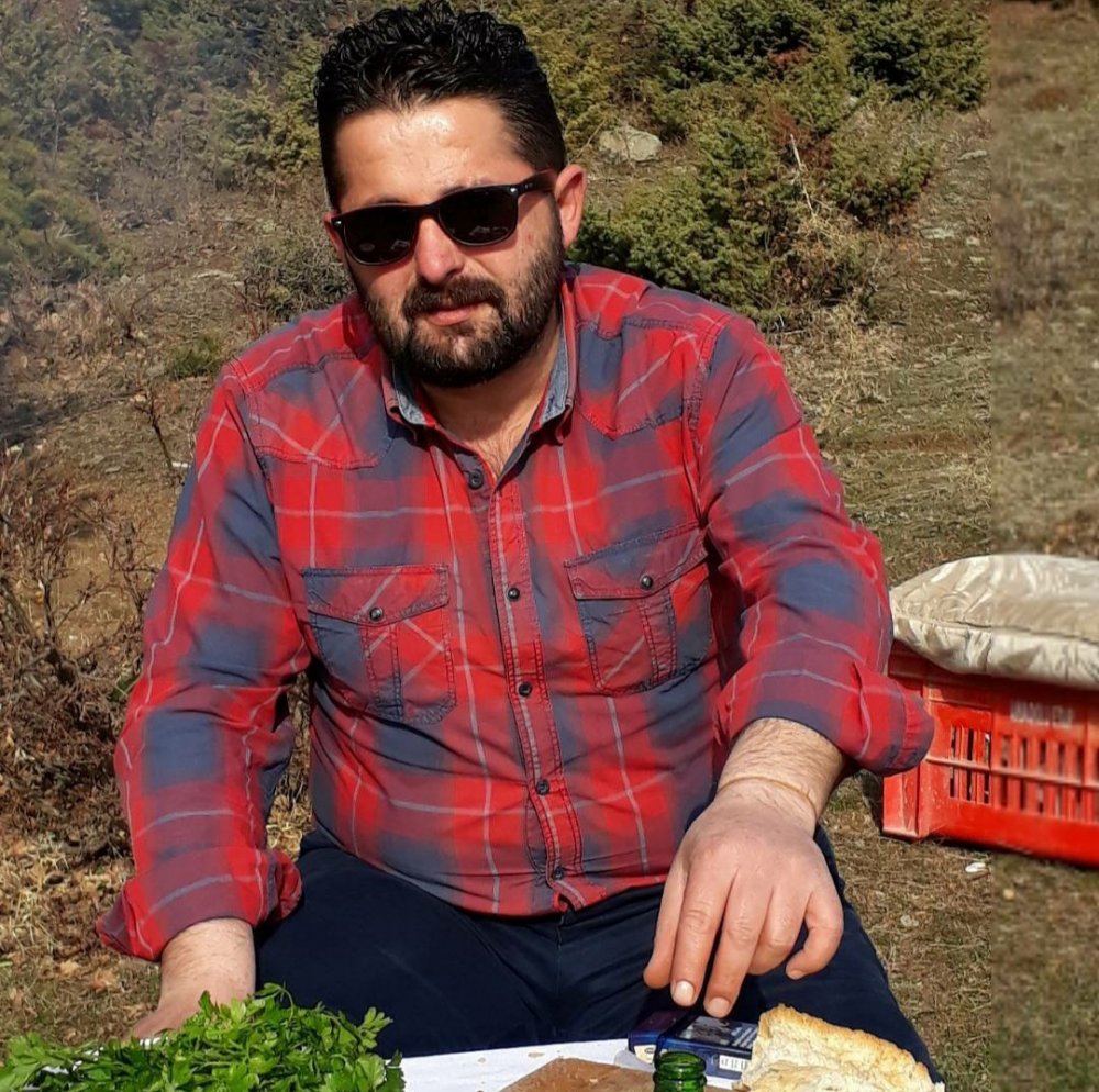 Hafif ticari araç ile otomobil çarpıştı: 1 ölü, 1 yaralı
