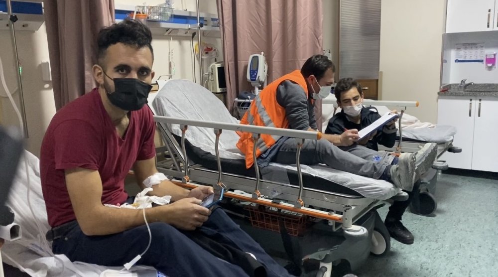 İstanbul'da yemekten zehirlenme iddiası: 200 işçi hastaneye kaldırıldı