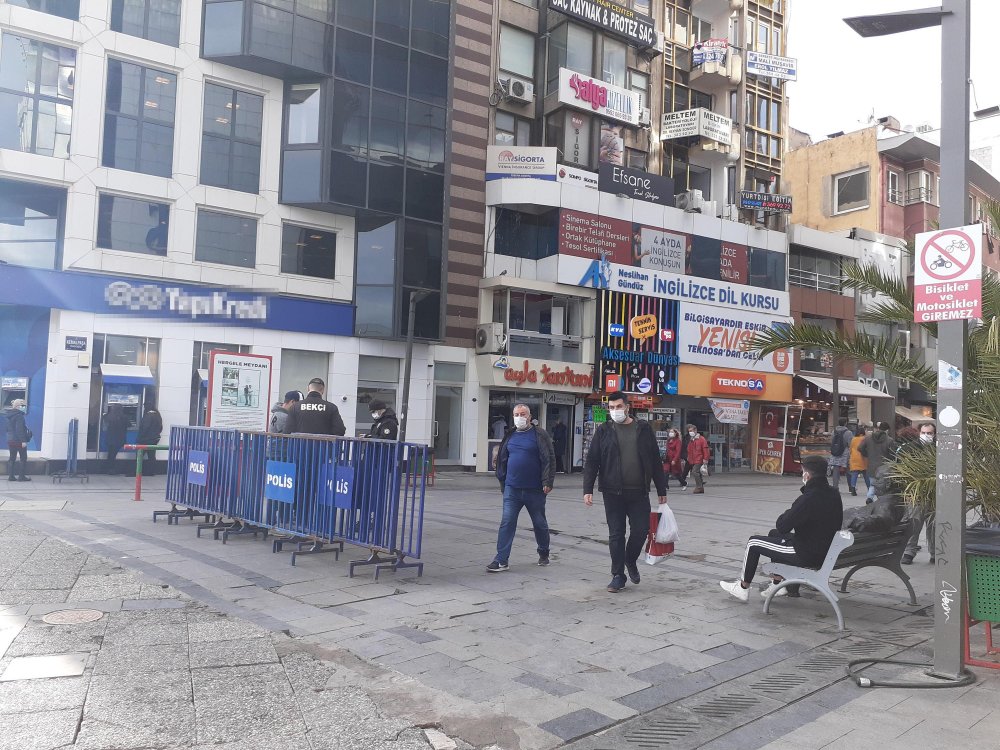 İzmir'deki çarşılarda koronavirüs önlemleri artırıldı