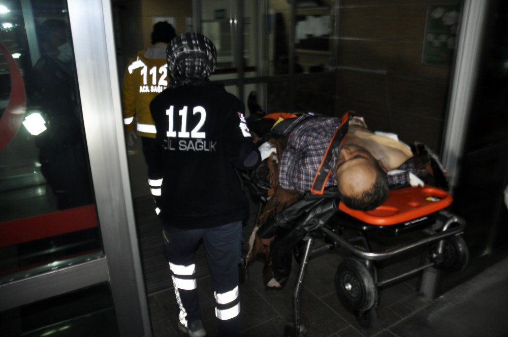 Tartıştığı kişiyi öldürdü, ayırmak isteyen kardeşini ve köylüsünü yaraladı