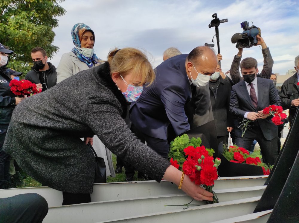 Beşiktaş'taki patlamada şehit olanlar anıldı