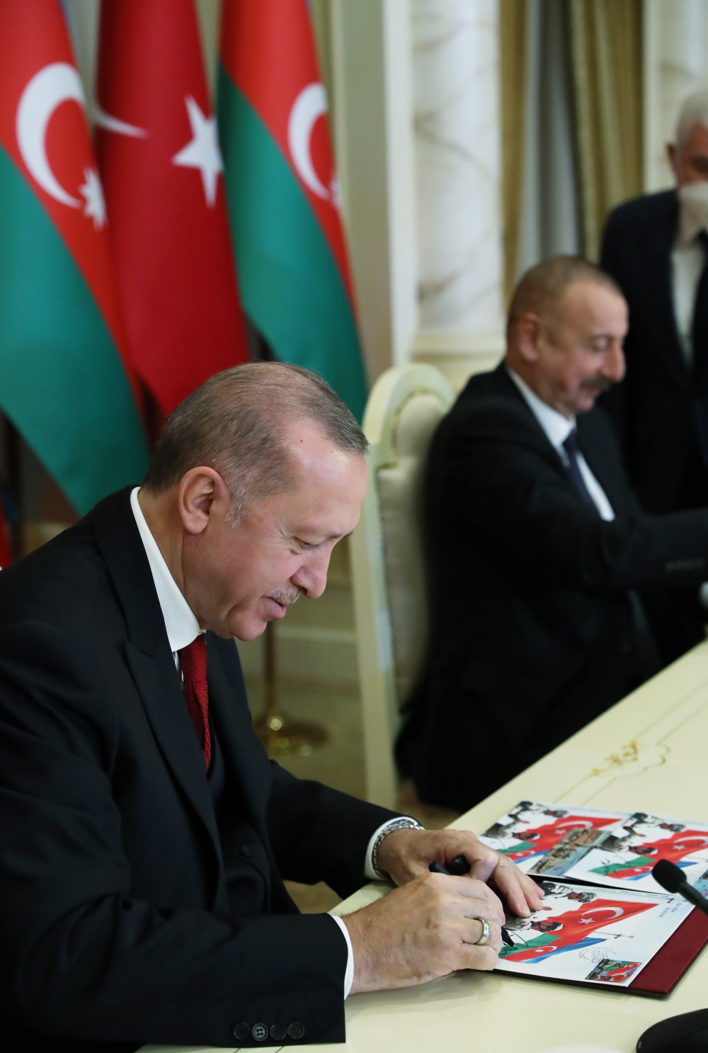 Cumhurbaşkanı Erdoğan Ermenistan’a seslendi: Bizim sorunumuz halkla değil, yönetimle