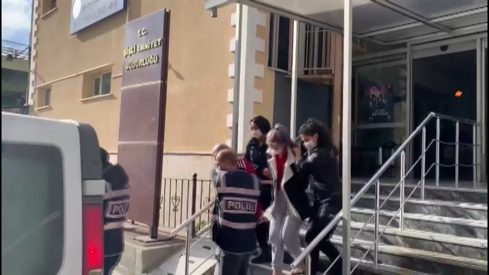 Şişli'de uyuşturucu operasyonunda gözaltına alınan 3 kişi adliyeye sevk edildi