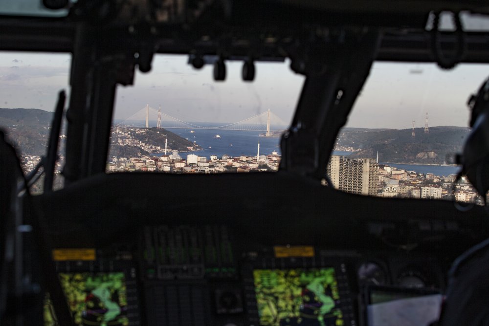 Jandarma İstanbul'da havadan denetim yaptı