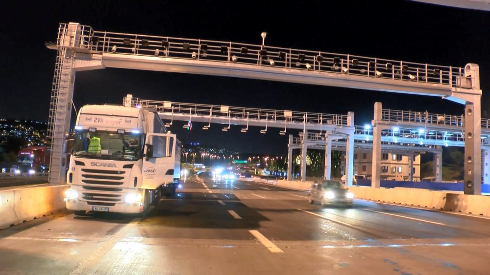 Kısıtlama başlayınca 15 Temmuz Şehitler Köprüsü’nde denetim yapıldı