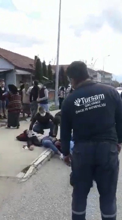 Tarım aracı devrildi: 7 yaralı