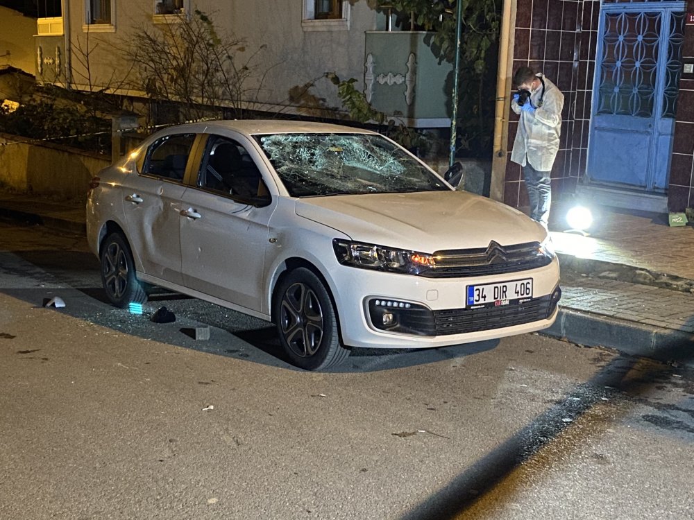 Ümraniye'de silahlı ve bıçaklı kavga: 3 yaralı