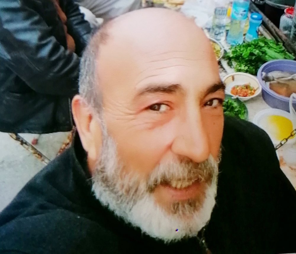 Bariyerlere çarpan TIR'dan fırlayan sürücü, denize düşerek kayboldu
