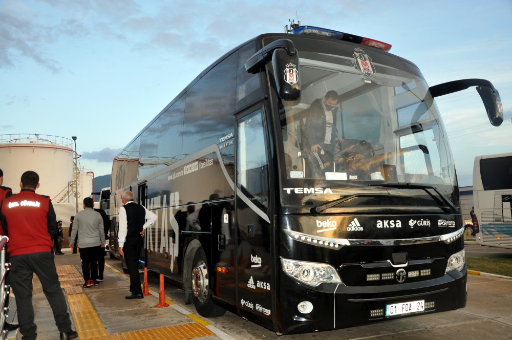 Beşiktaş kafilesi Antalya’ya geldi