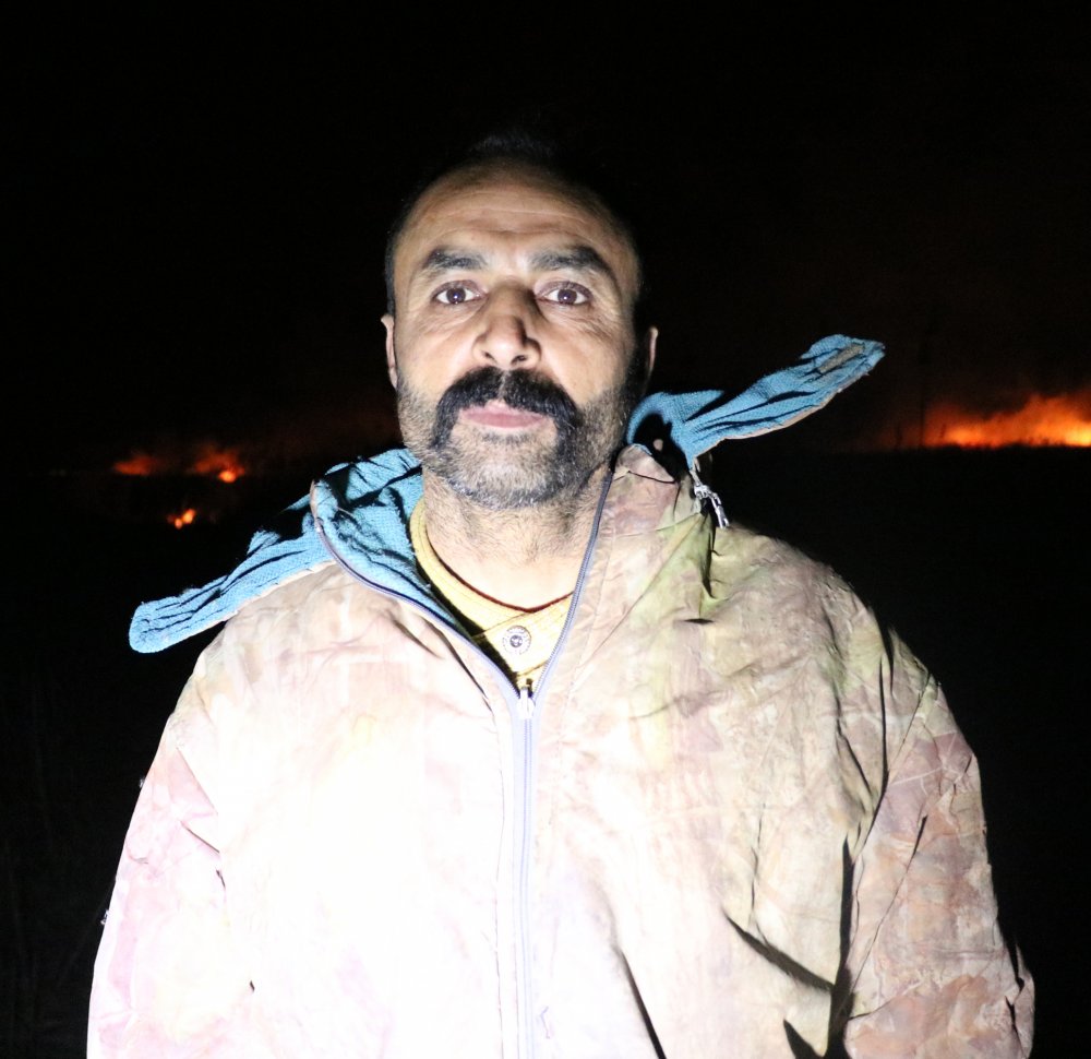 Eber Gölü'nde 1,5 kilometrekarelik kamışlık alan yandı