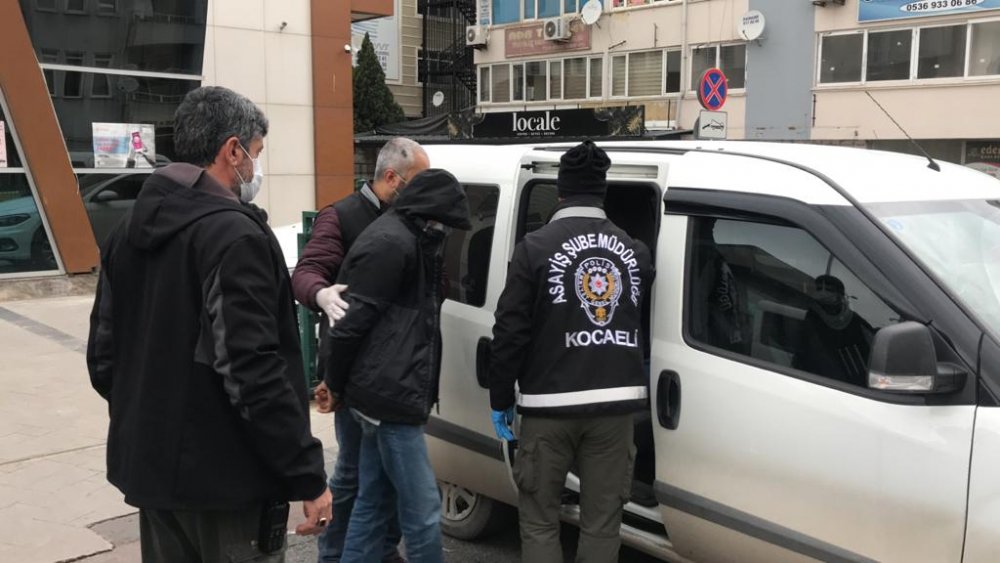 100 bin liralık ziynet eşyası olan çelik kasayı çalanlar yakalandı