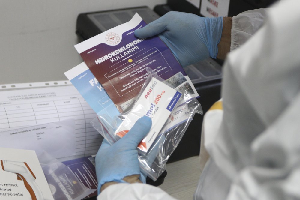 Filyasyon ekipleri, sokak kısıtlamasında virüsün izini sürdü