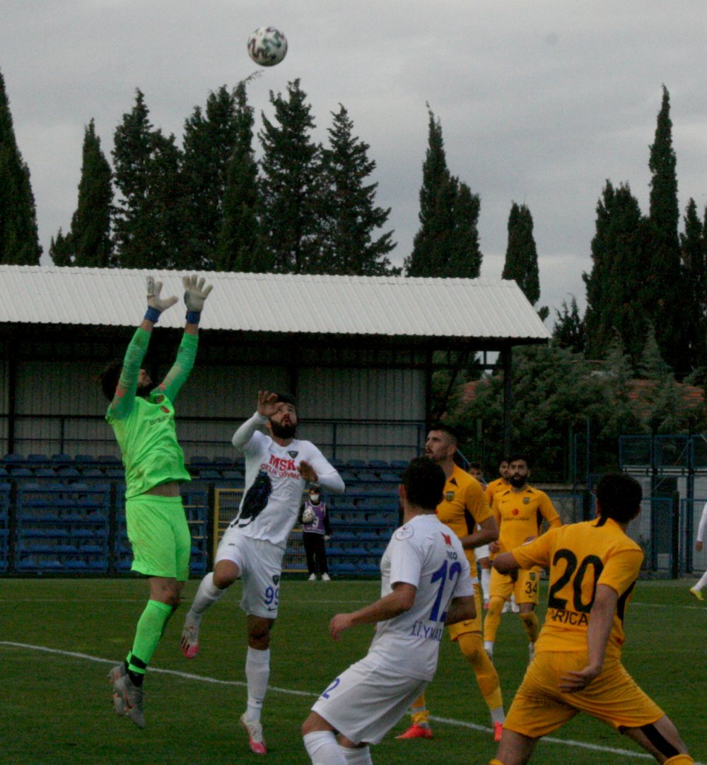 Karacabey Belediyespor - Bayburt Özel İdarespor: 0-0