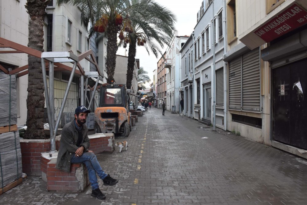 Kemeraltı esnafından 'Çarşımızı ıssızlaştırmayın' çağrısı