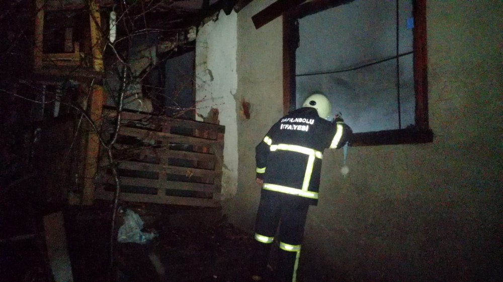 Sobayı yakmak isterken evi yaktı 