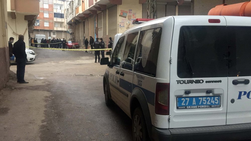 Gaziantep’te akraba aileler arasında silahlı kavga: 1 ölü, 3 yaralı