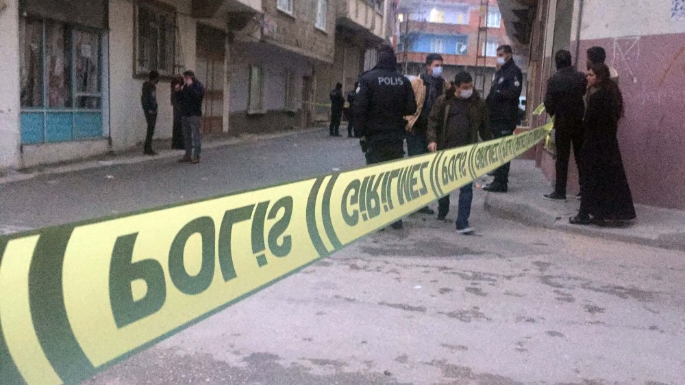 Gaziantep’te akraba aileler arasında silahlı kavga: 1 ölü, 3 yaralı